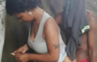 Une maman mature séduit video porno gratuit coqnu une jeune fille